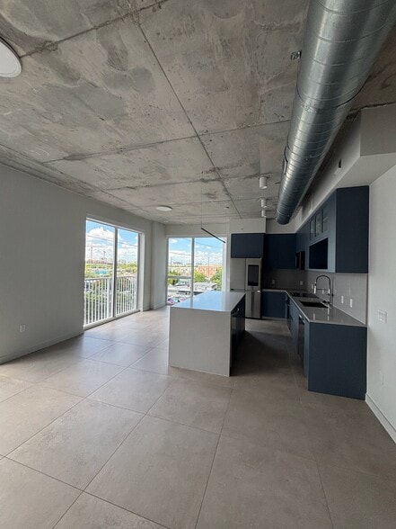 Building Photo - 113 NW 24th St