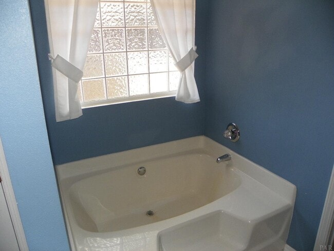 Building Photo - 3992 Holleyberry Ln