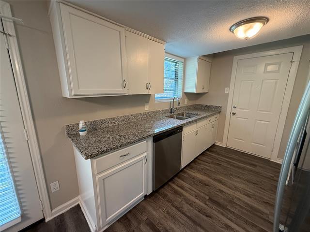 Building Photo - 14108 Spring Oak Dr