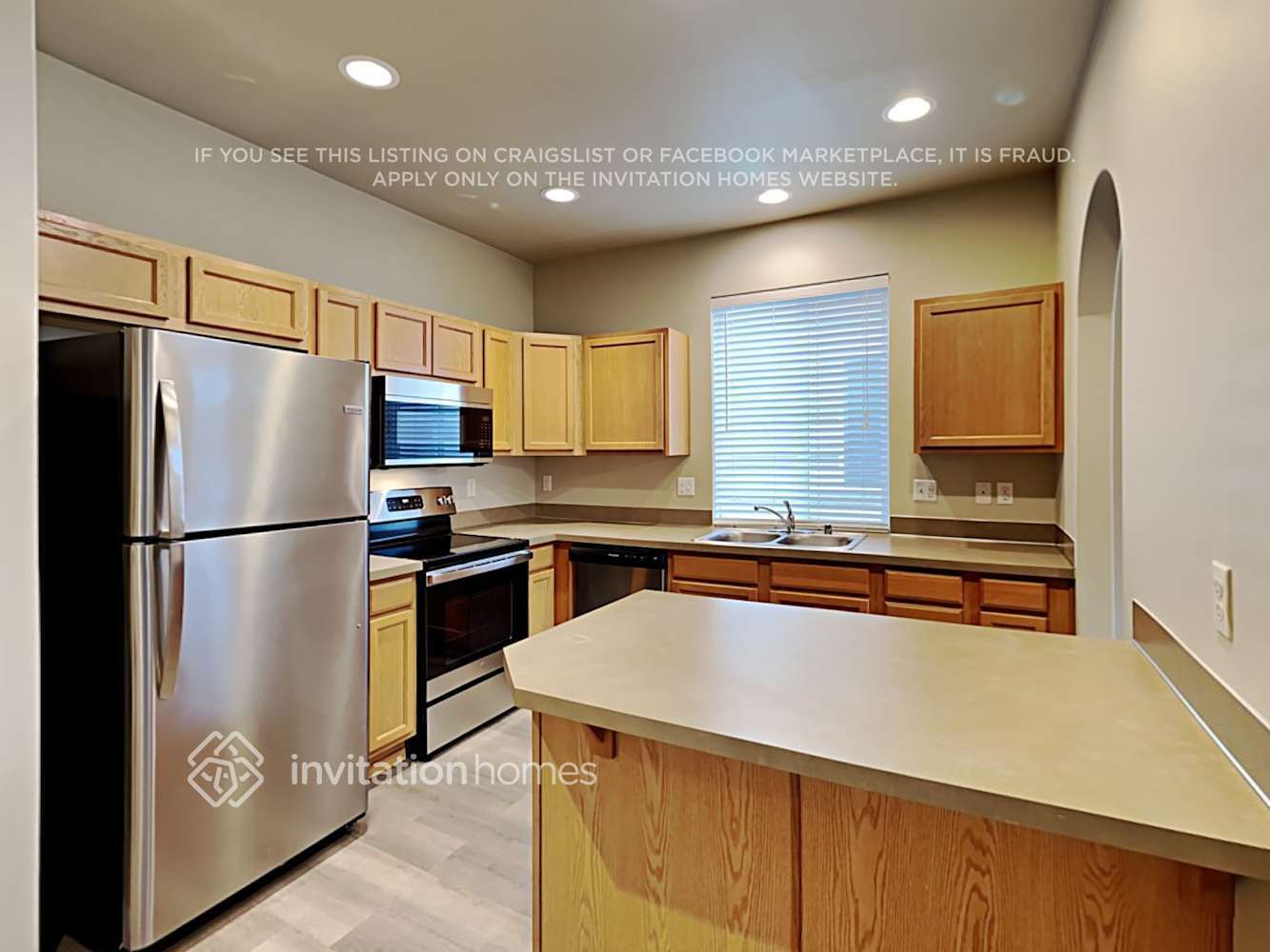 Building Photo - 1723 181st St E