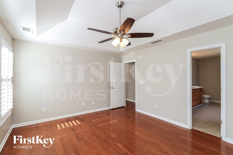 Building Photo - 273 Ryan Tr