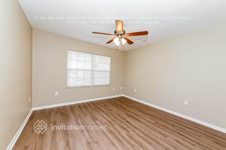 Building Photo - 920 49th St Cir E