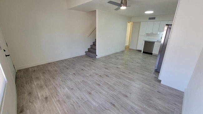 Building Photo - 6203 E Glencove St
