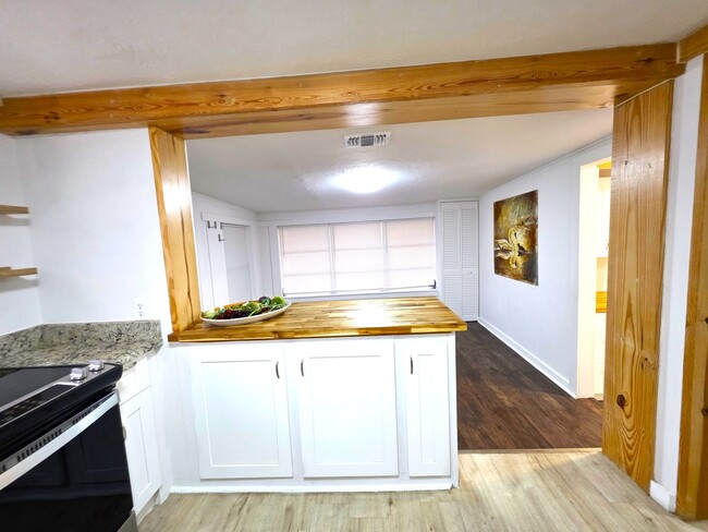 Building Photo - Vero Beach Rentals. Vero Beach Rent, LLC and Property Management Company