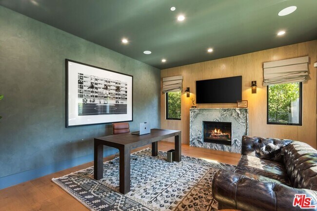 Building Photo - 5084 Valjean Ave