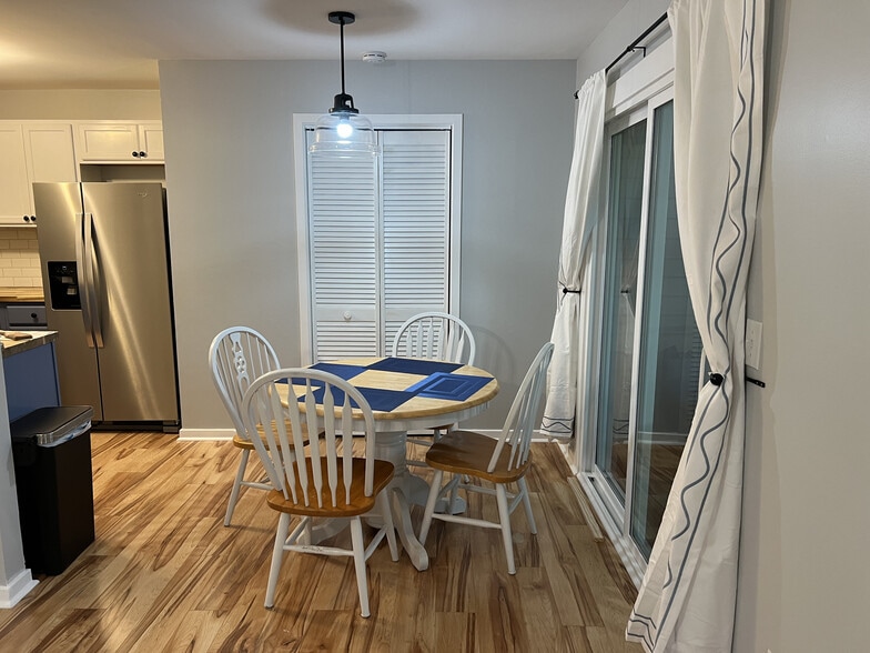 Building Photo - 7910 Timbercreek Ln