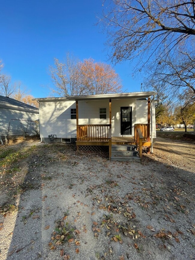 Building Photo - 409 State St