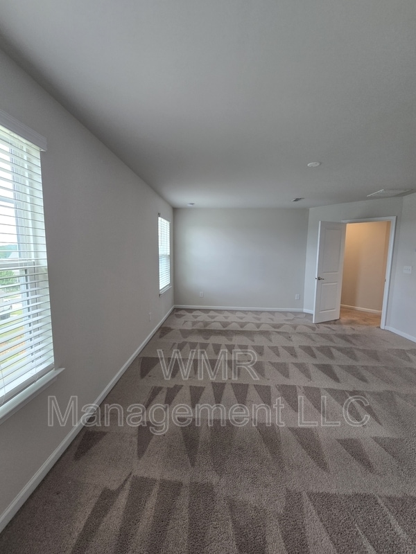 Building Photo - 7270 Waterwheel St SW