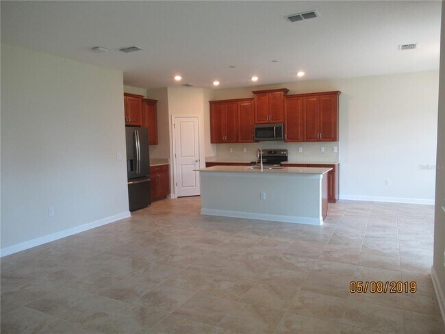 Building Photo - 4606 Rhythm Rd