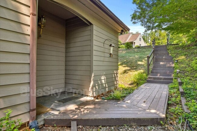 Building Photo - 1676 Royal Oak Ct