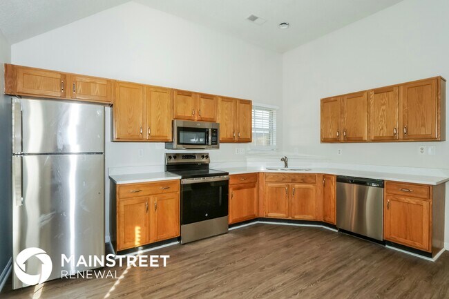 Building Photo - 4451 Lunsford Dr