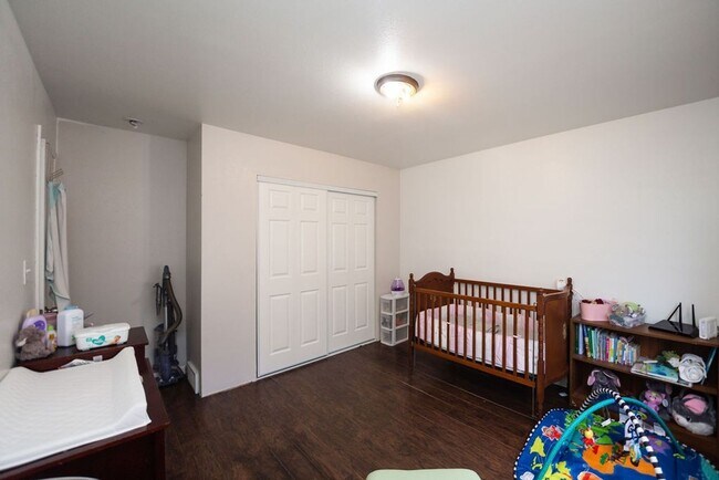 Building Photo - 117 43rd Ave Ct