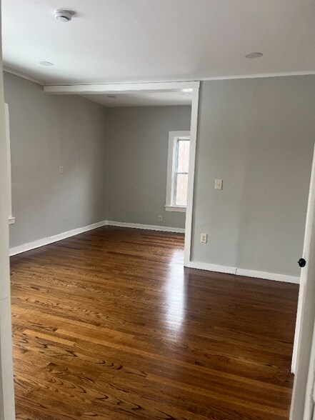 Building Photo - 54-56 Village St