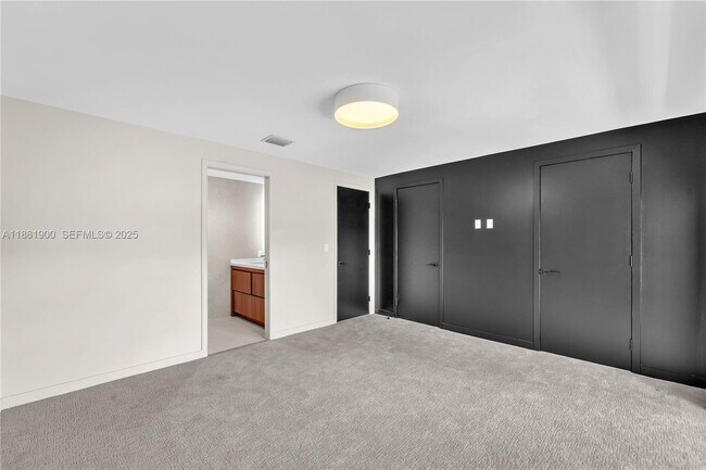 Building Photo - 2211 NE 122nd St