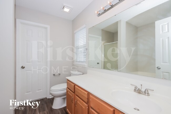 Building Photo - 145 Golden Valley Dr