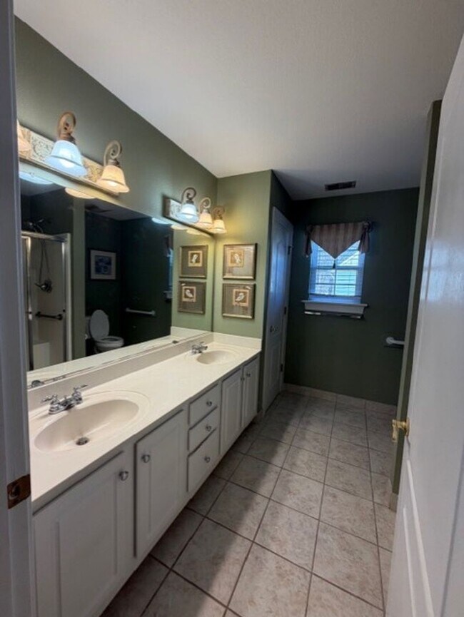 Building Photo - Suffolk Meadows