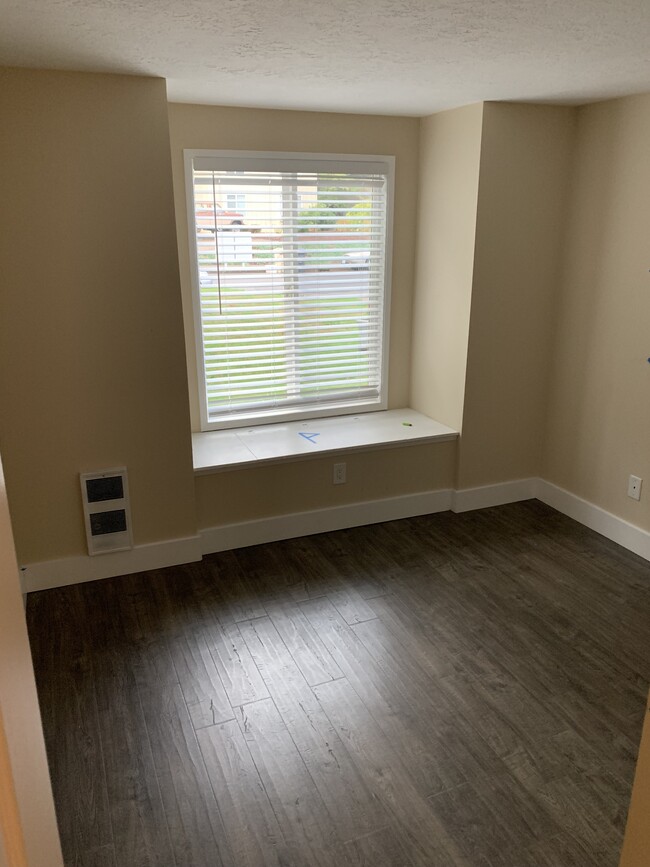 Bedroom - 7022 SW Montauk Cir