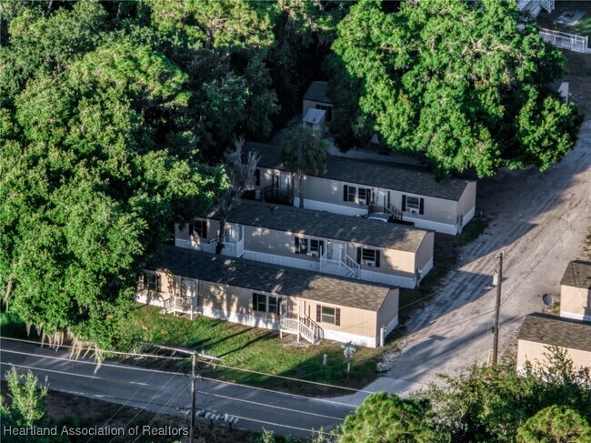 Building Photo - 20 Crawford Dr