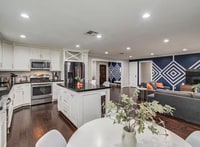 Building Photo - 3015 Walnut Bend Ln