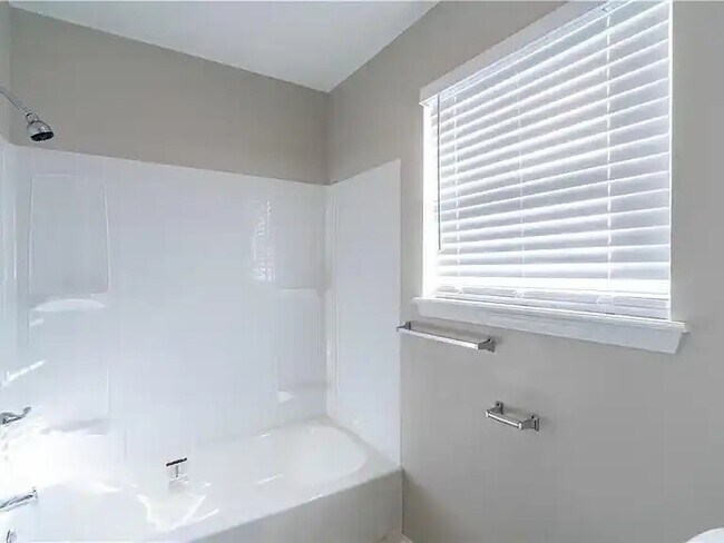 Building Photo - 3716 Chetwood Dr