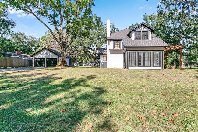 Building Photo - 226 N Elliott Ave