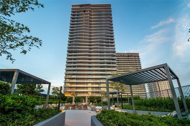 Building Photo - 3015 S Ysabella Ave