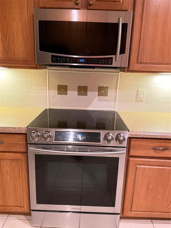 Building Photo - 12414 Timber Hollow