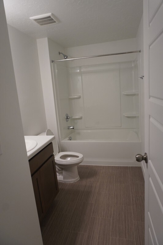 Building Photo - 4250 Bromwell Ct