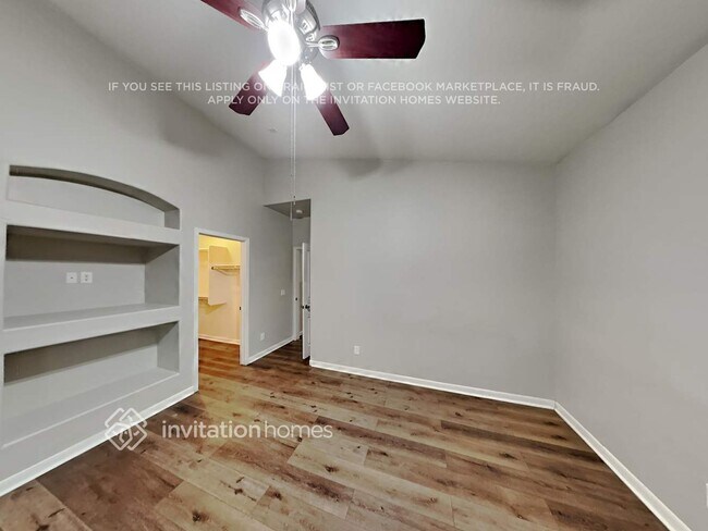 Building Photo - 2555 W Lynne Ln