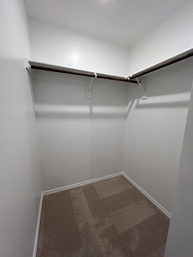 Building Photo - 2317 Wolford Ct