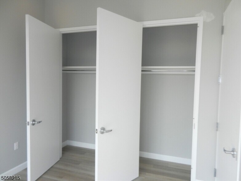 Building Photo - 271 Millburn Ave