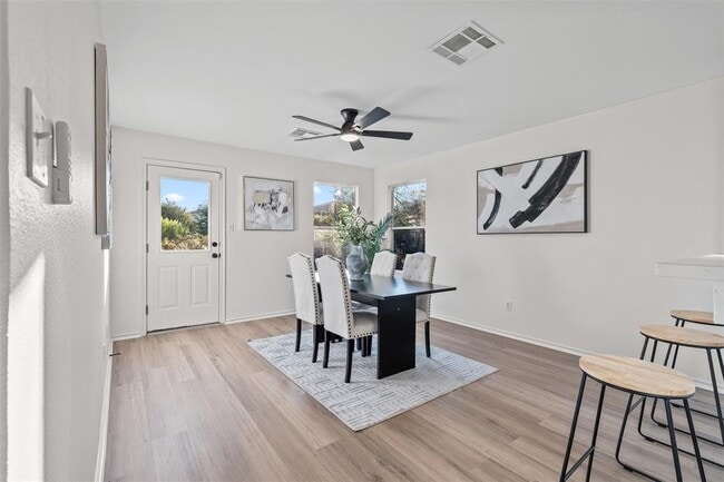 Building Photo - 503 Blanco Woods Blvd