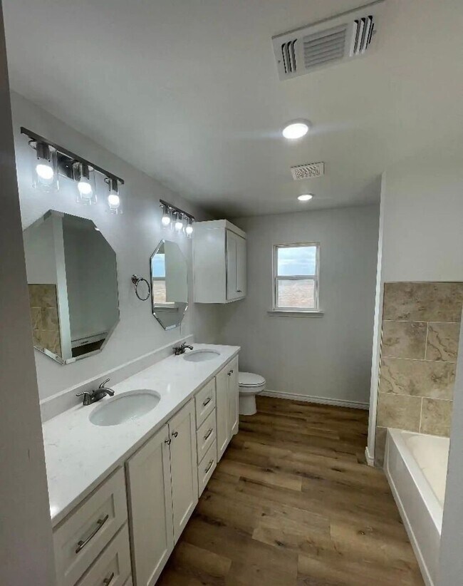 Building Photo - Brand NEW 3 Bedroom on 1 Acre in Idalou ISD!