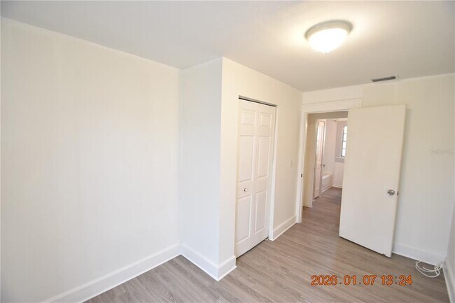 Building Photo - 2500 Auburn St S