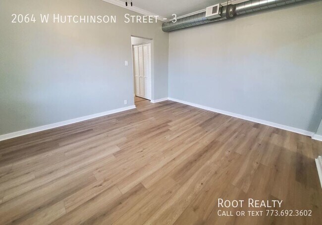 Building Photo - Lincoln Square / North Center – Modern Top...