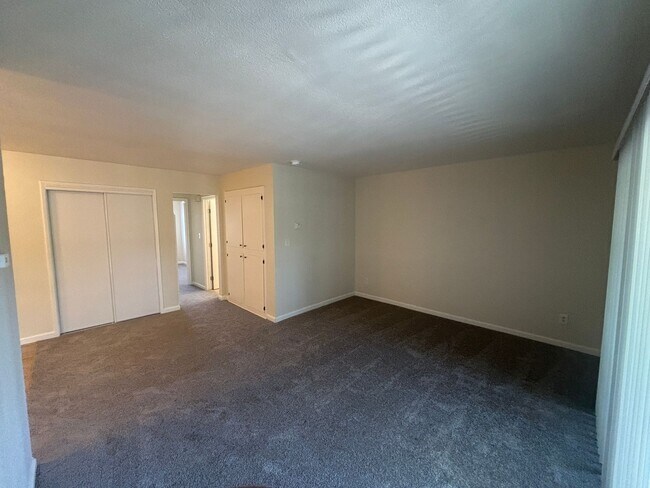 Interior Photo - 4116 Loveridge Road