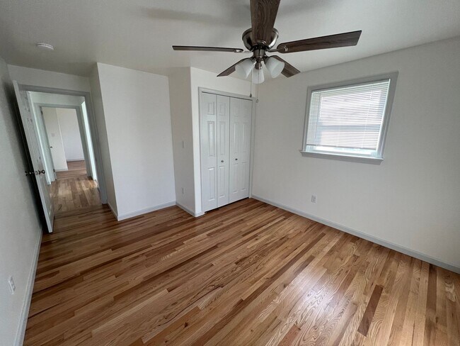 Building Photo - 3 Bedroom 3 Bath House Rental with Basemen...