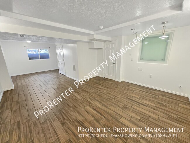 Building Photo - 2208 Kays Creek Dr
