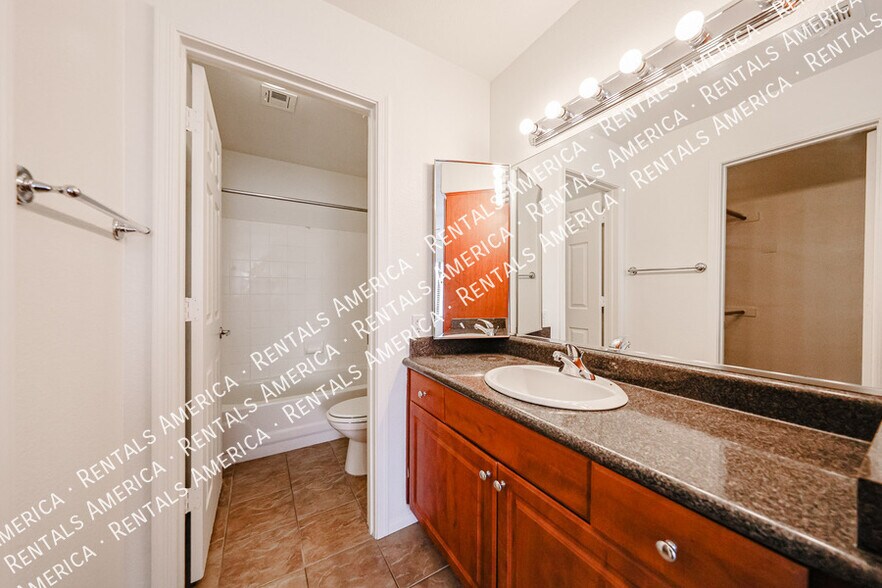 Building Photo - 7008 E Gold Dust Ave