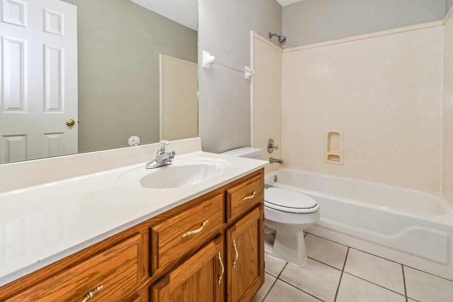 Building Photo - 4299 Rocky Top Cove