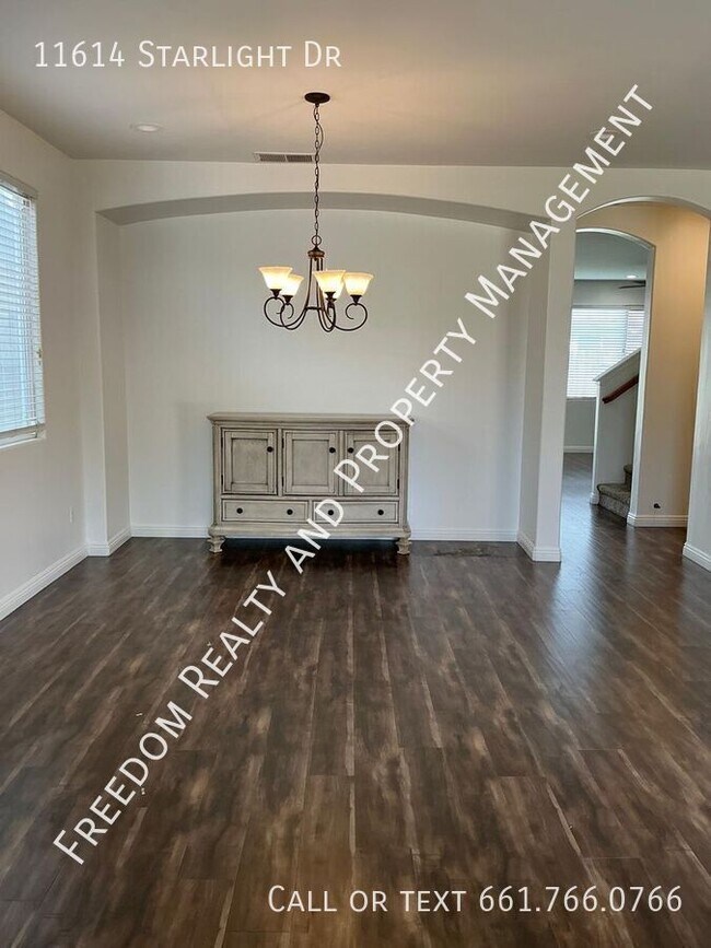 Building Photo - 11614 Starlight Dr