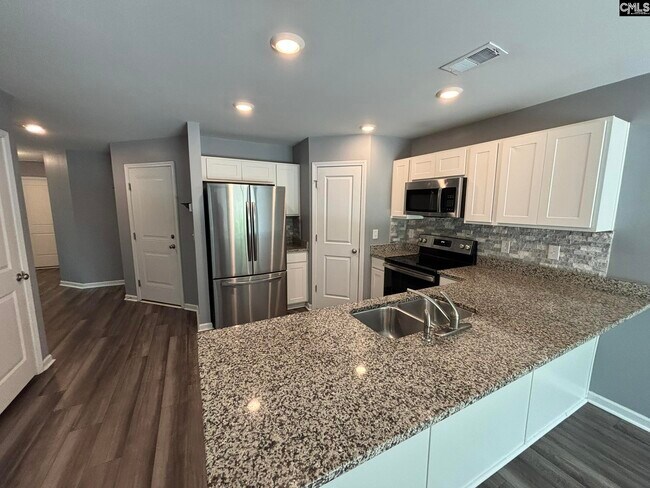 Building Photo - 120 Kings Parish Ct
