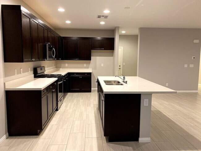 Building Photo - 3051 Concepcion Ct