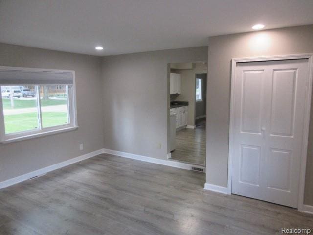 Building Photo - 5364 Drayton Rd