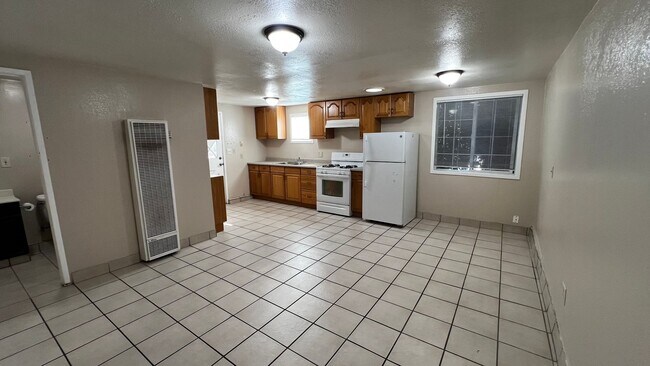 Building Photo - P15538