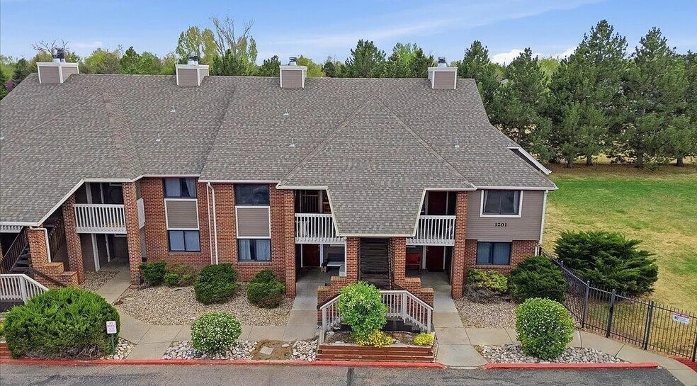Building Photo - 1201 W Swallow Rd