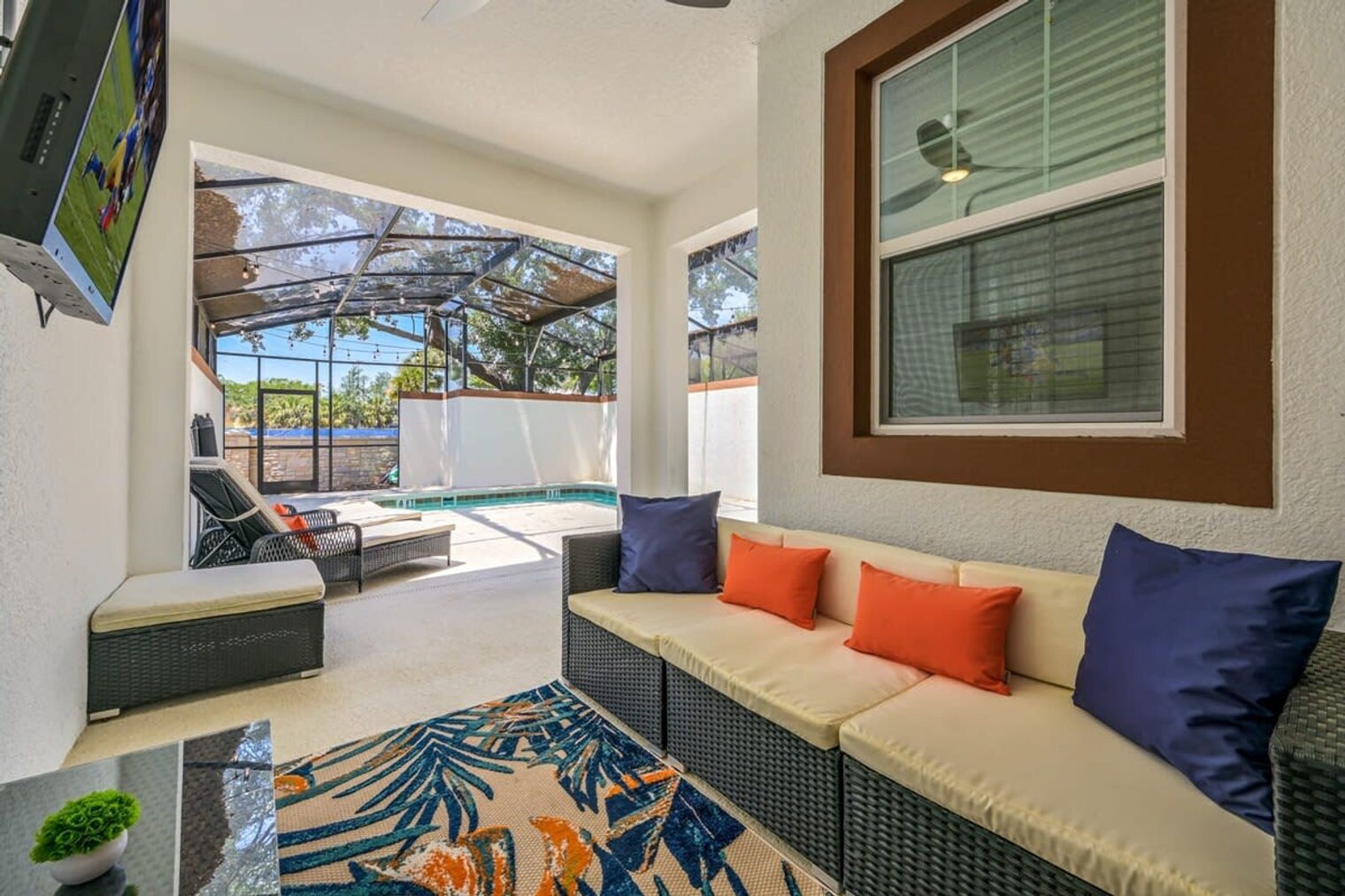 Building Photo - 5047 Windermere Ave