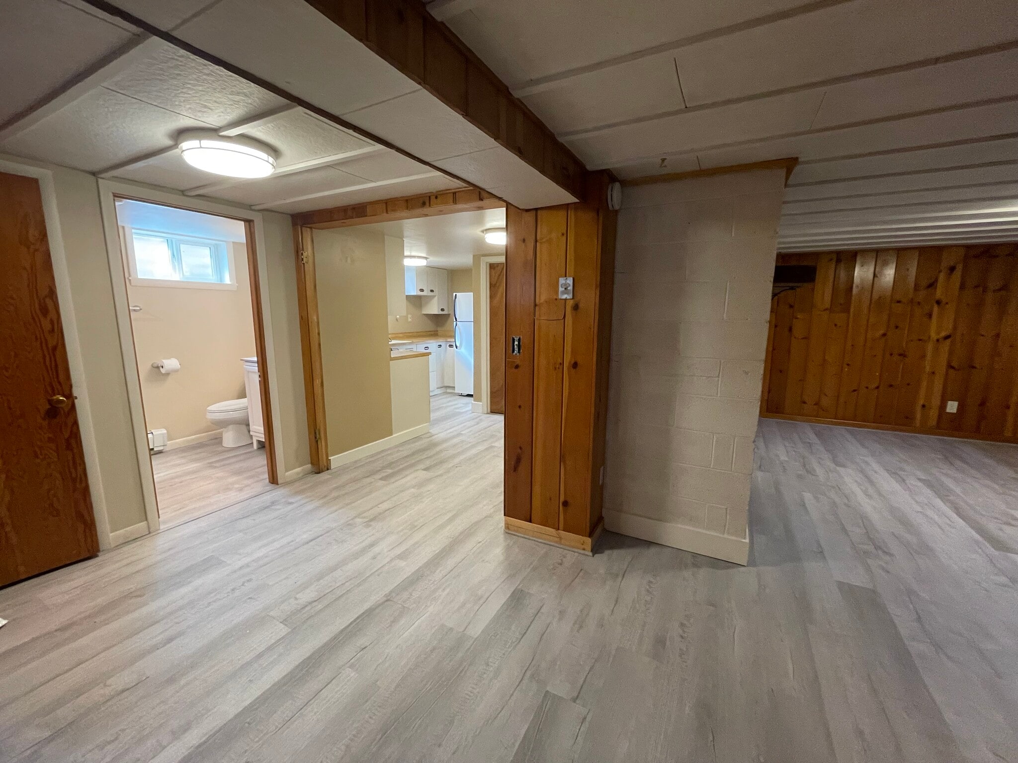 Building Photo - 1214 9th St W