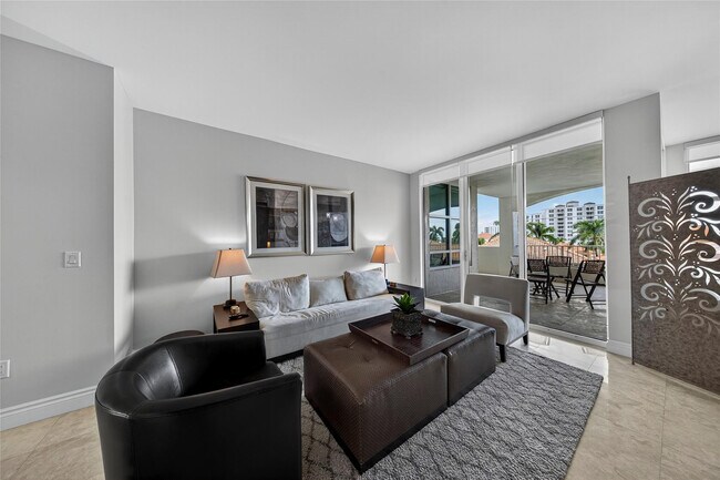 Building Photo - 3700 S Ocean Blvd