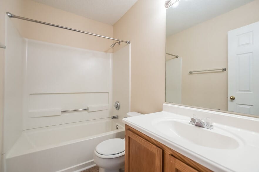 Building Photo - 134 Summer Crest Pl SW